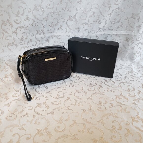 NWOT GIORGIO ARMANI Parfums Black sequins over patent leather zippered pouch - Picture 9 of 9